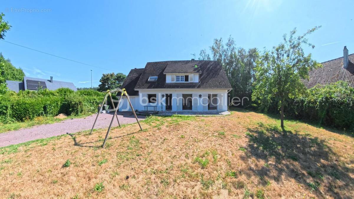 Maison à BEAUMONT-LE-ROGER