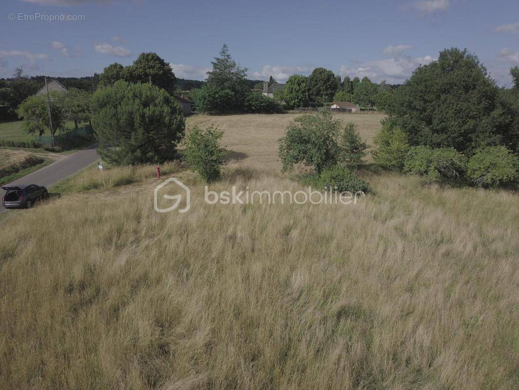 Terrain à PEYRIGNAC