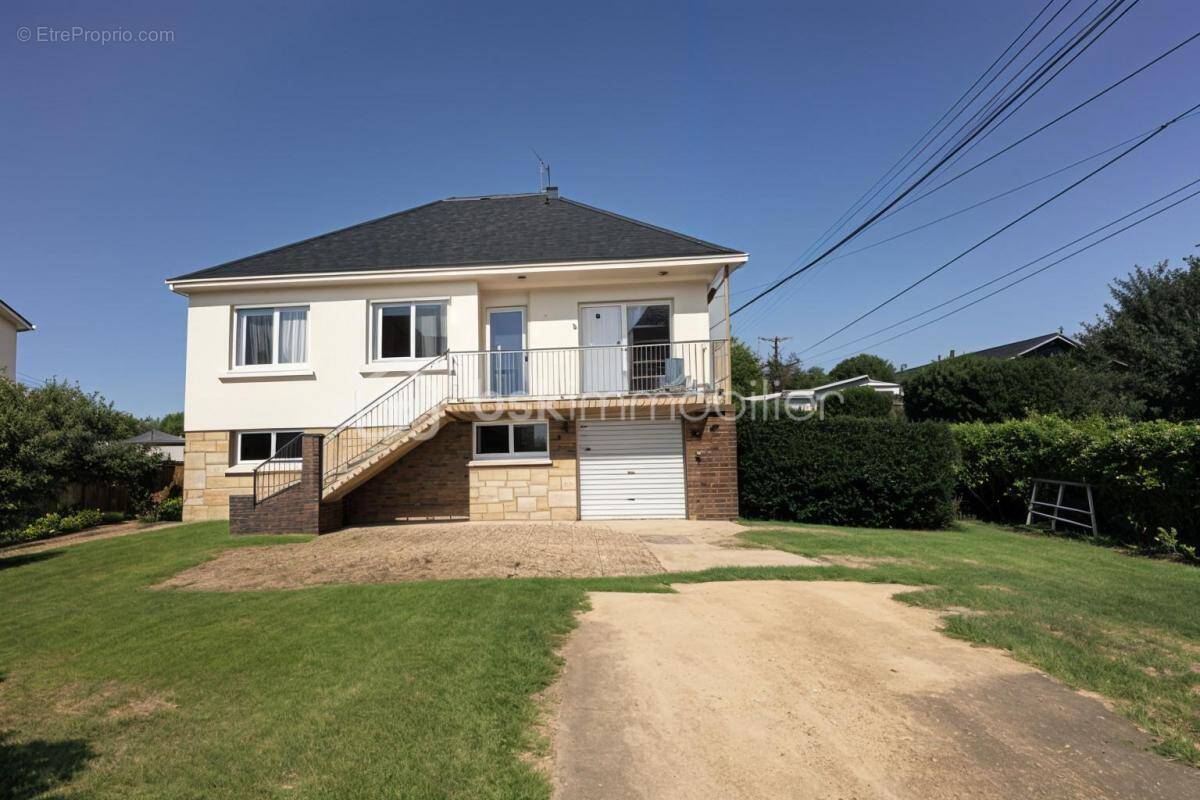 Maison à SAINT-LYPHARD