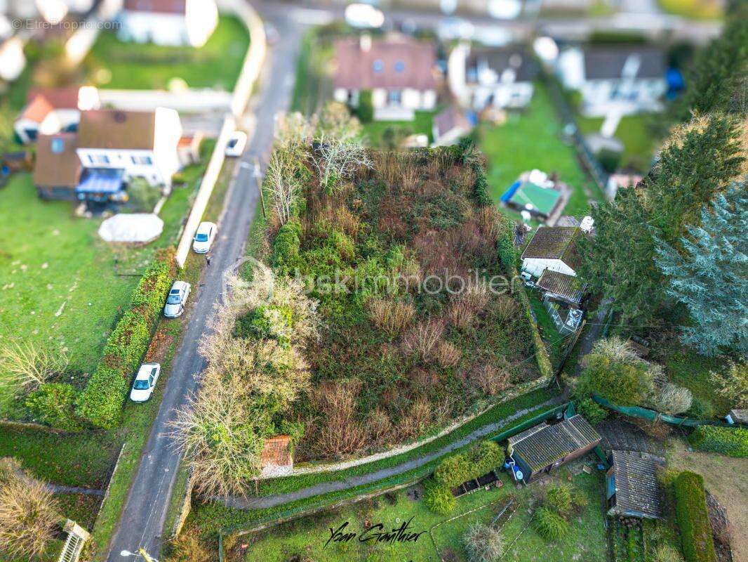 Terrain à VILLECONIN