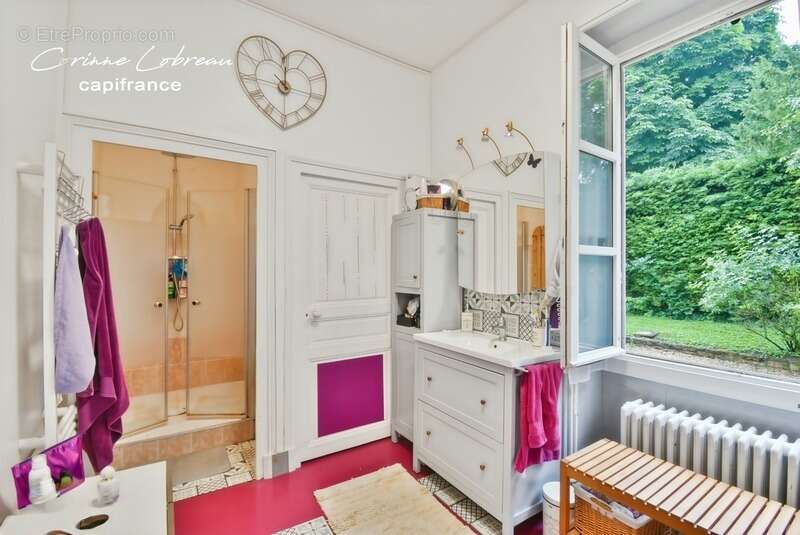 Appartement à CHARNAY-LES-MACON