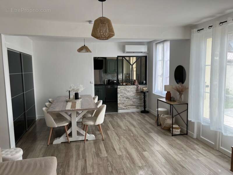 Maison à GRISY-LES-PLATRES