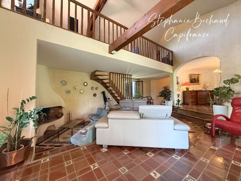 Maison à CHATEAUVIEUX