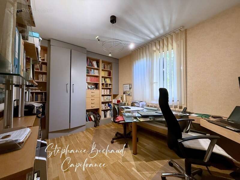 Maison à CHATEAUVIEUX