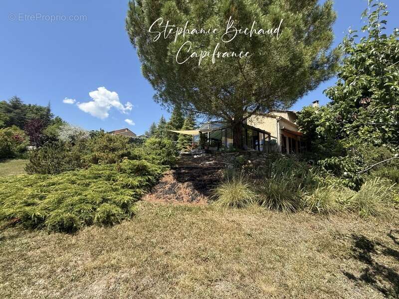 Maison à CHATEAUVIEUX