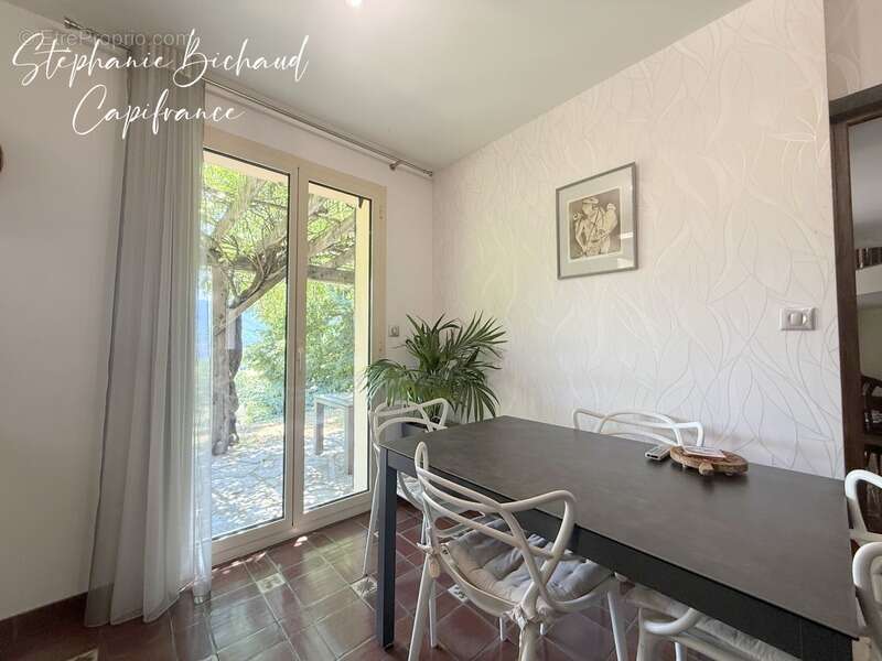 Maison à CHATEAUVIEUX