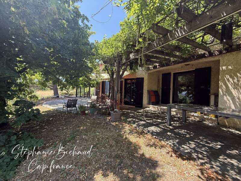 Maison à CHATEAUVIEUX