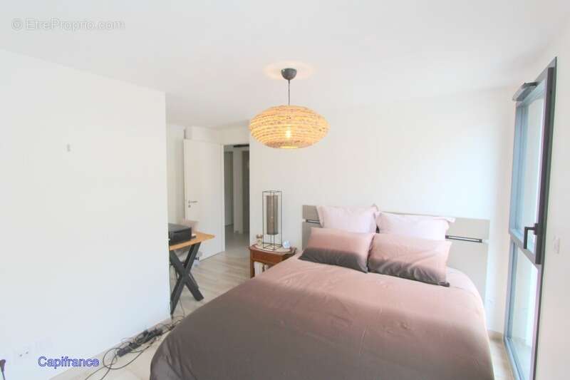 Appartement à GUILHERAND-GRANGES