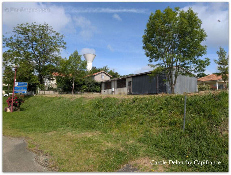 Maison à MIRAMONT-SENSACQ