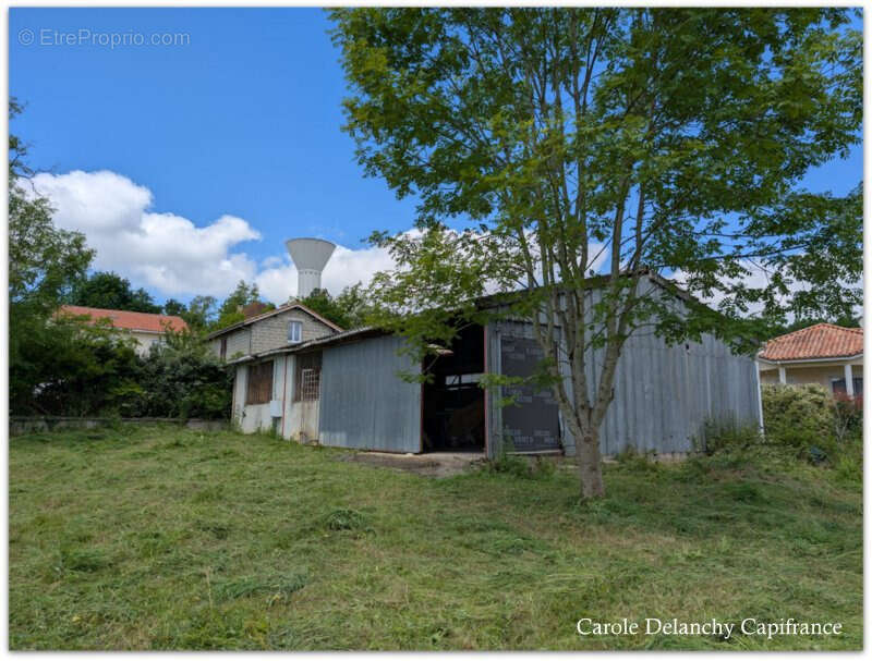 Maison à MIRAMONT-SENSACQ