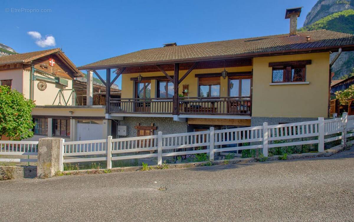 Maison à SALLANCHES