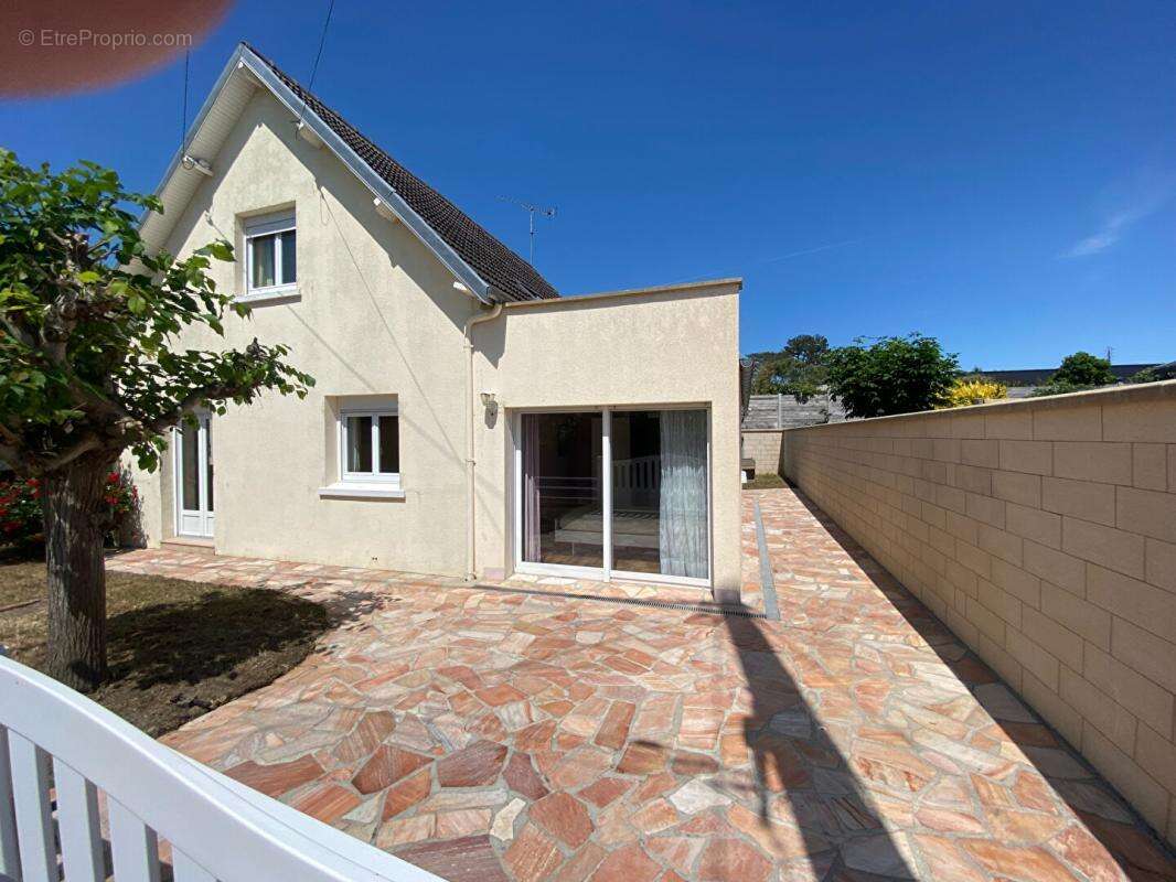 Maison à AGON-COUTAINVILLE