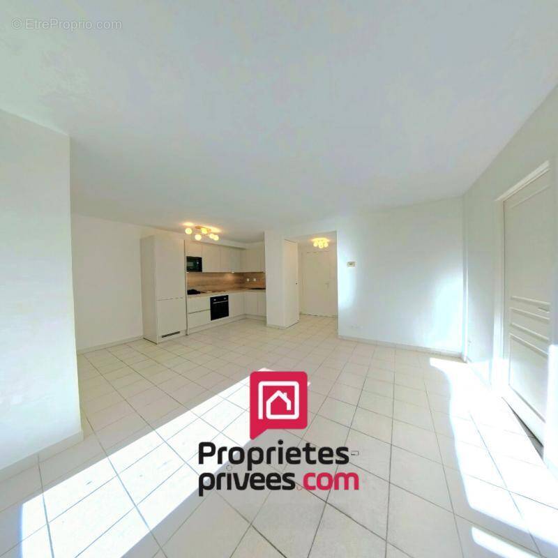 Appartement à TASSIN-LA-DEMI-LUNE