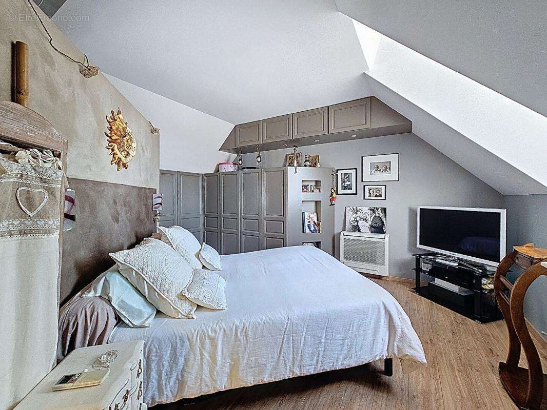 Maison à FRESNAY-SUR-SARTHE