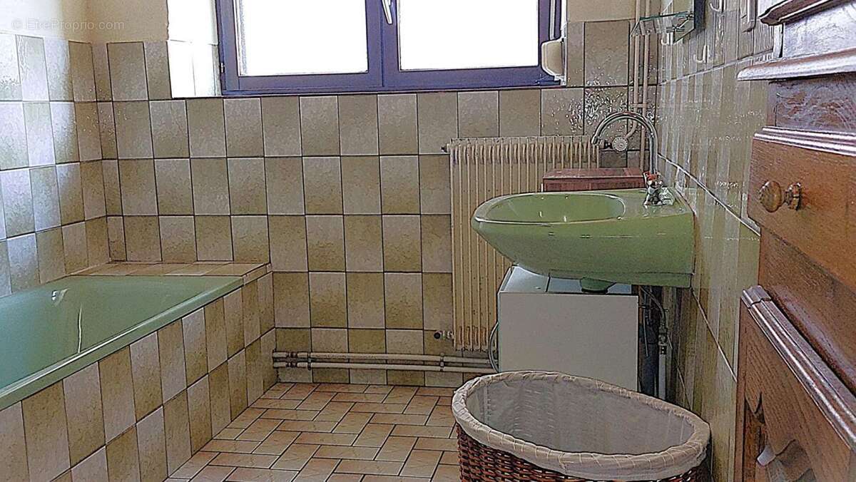 Maison à PASSAVANT-LA-ROCHERE