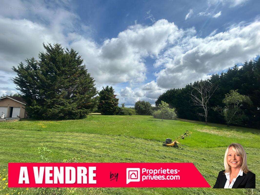 Maison à SAINT-ALBAN-LES-EAUX