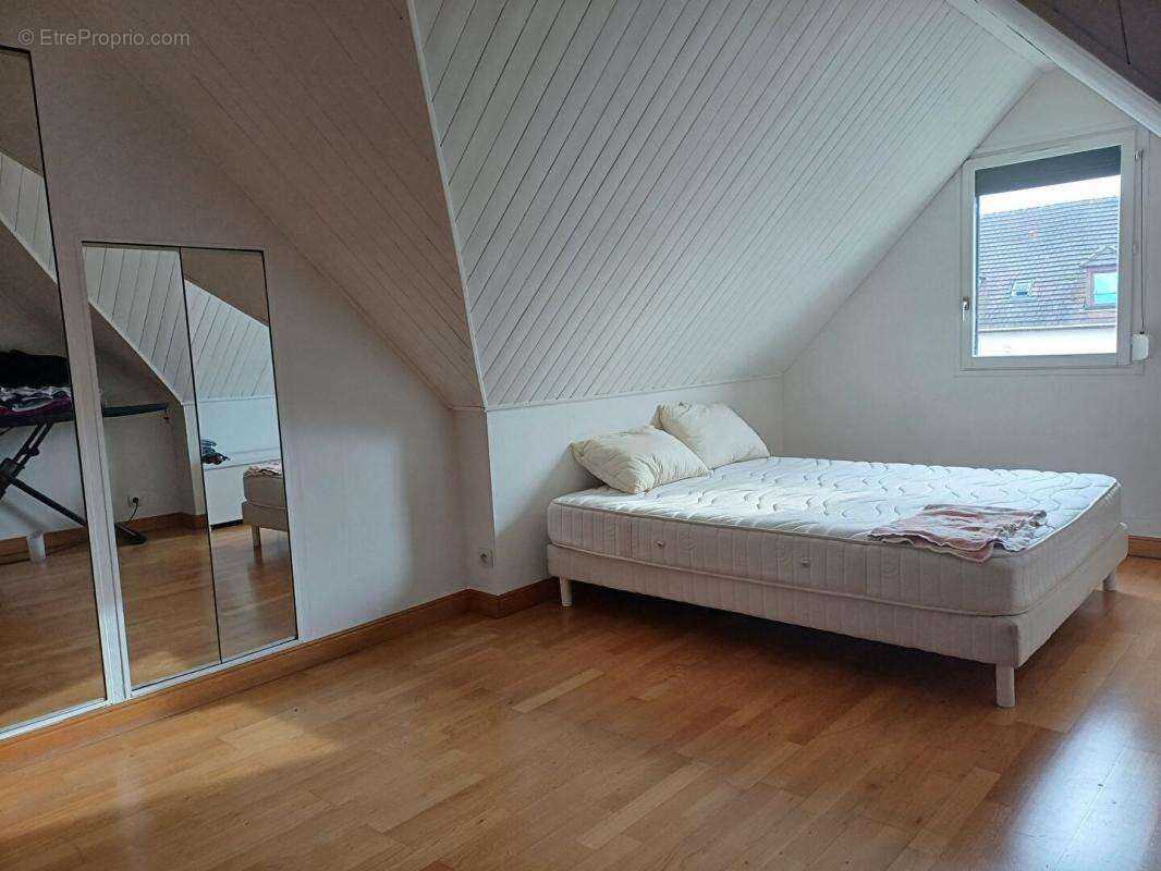 Maison à LACROIX-SAINT-OUEN