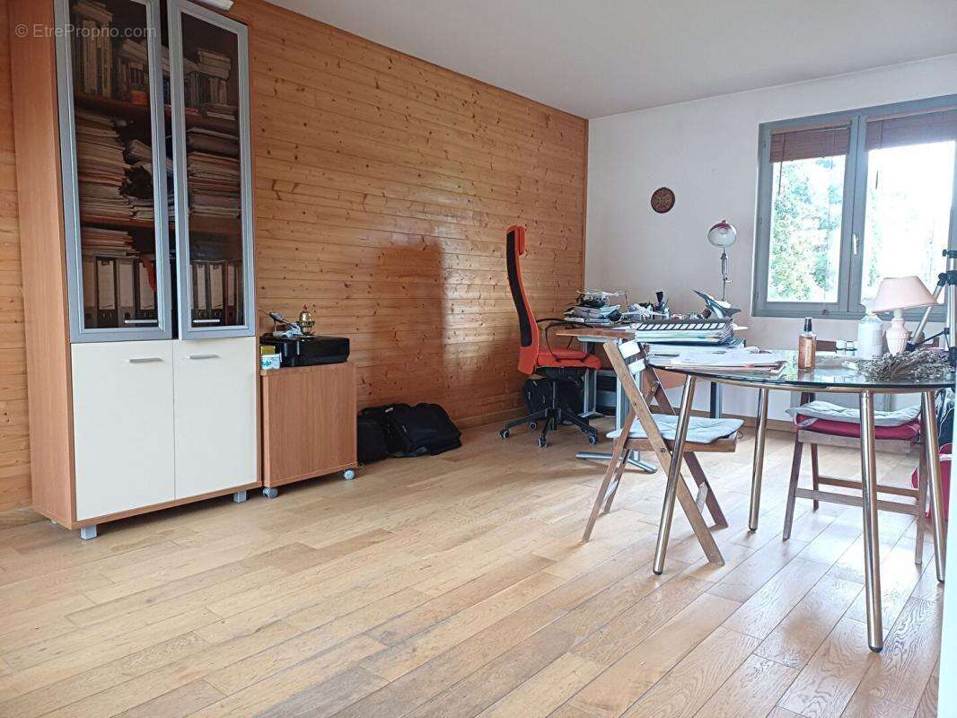 Maison à LACROIX-SAINT-OUEN