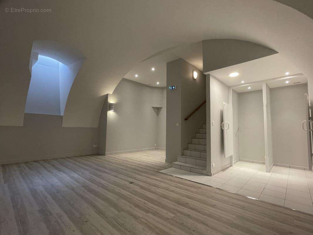 Commerce à PITHIVIERS