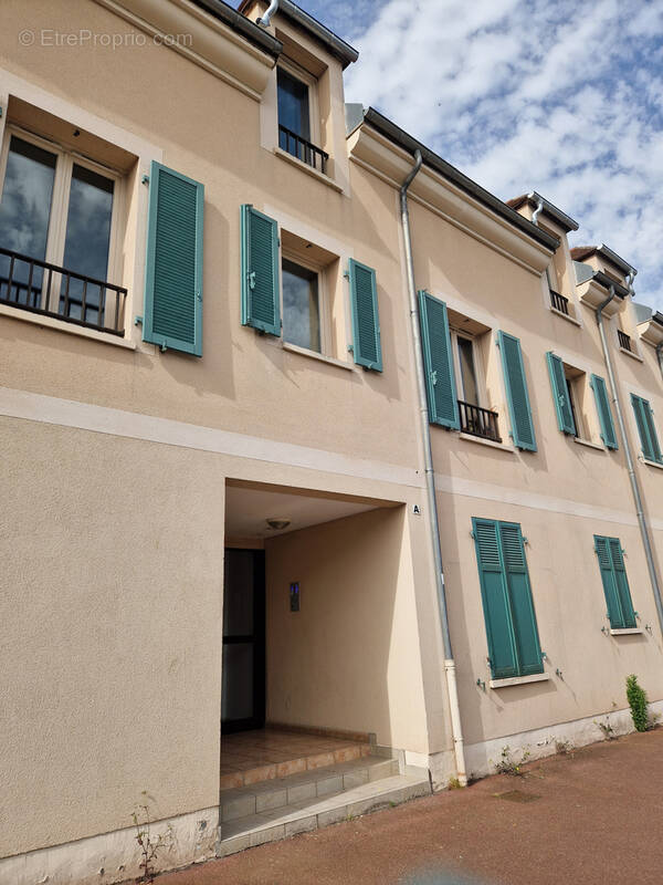 Appartement à HOUDAN