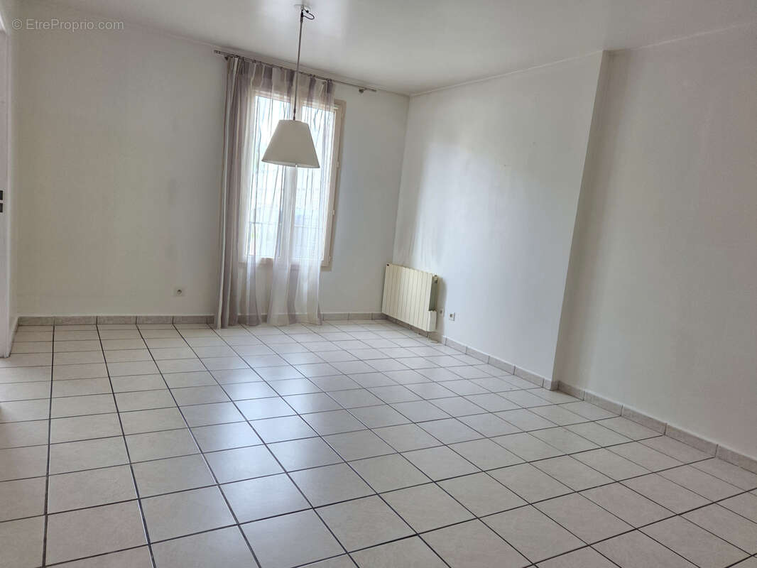 Appartement à HOUDAN