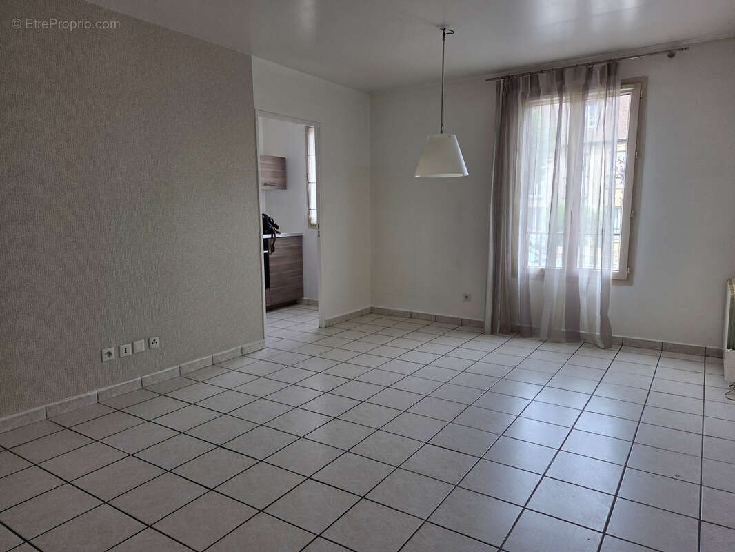 Appartement à HOUDAN