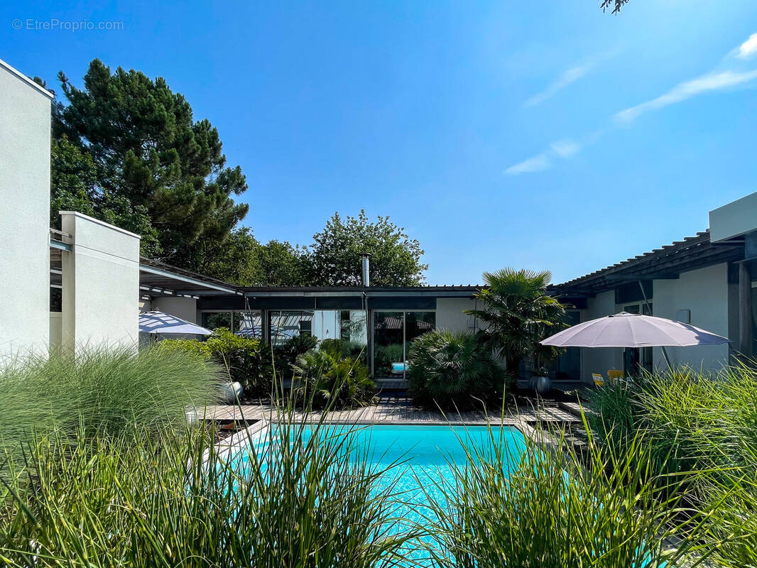 Maison à LE TAILLAN-MEDOC