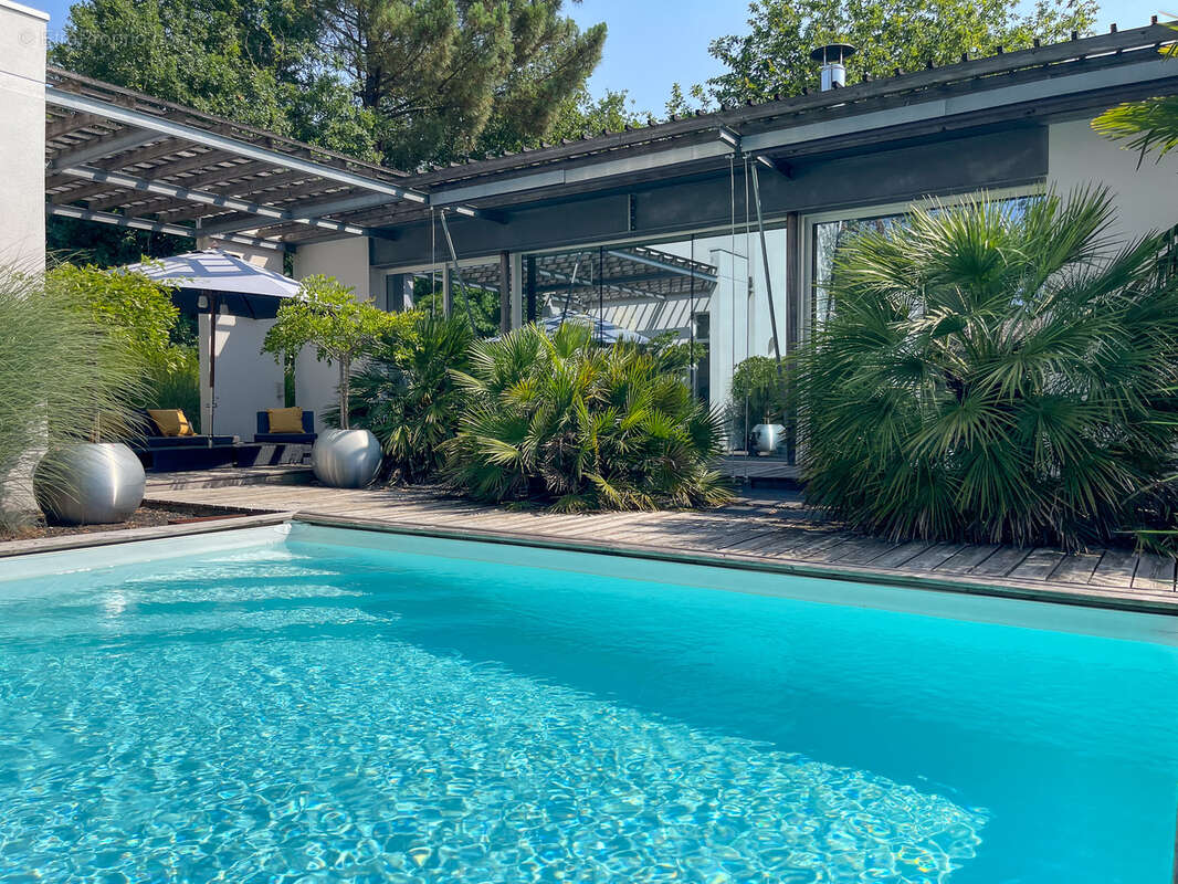 Maison à LE TAILLAN-MEDOC