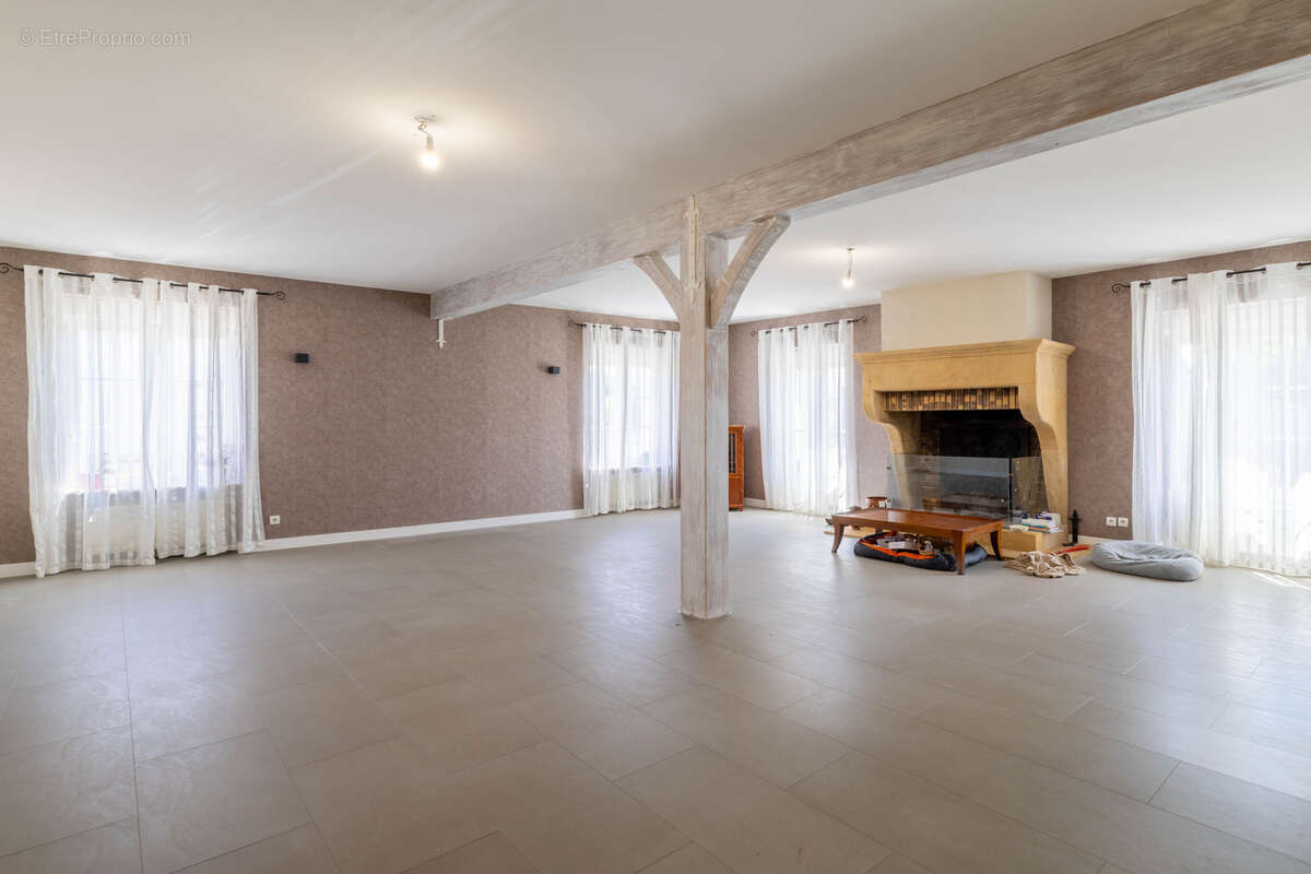 Maison à CONFLANS-EN-JARNISY