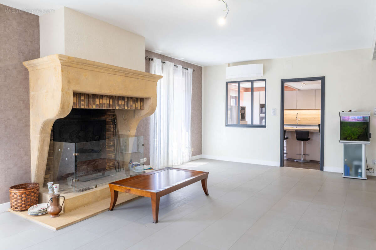 Maison à CONFLANS-EN-JARNISY