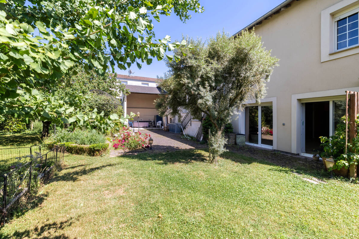 Maison à CONFLANS-EN-JARNISY