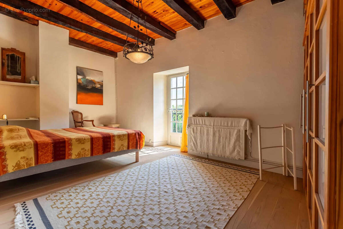 Maison à CASTELSAGRAT