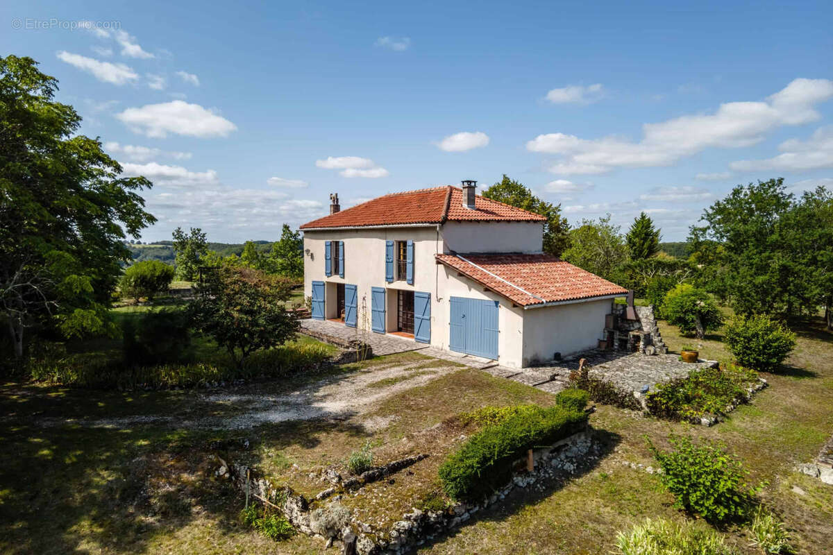 Maison à CASTELSAGRAT