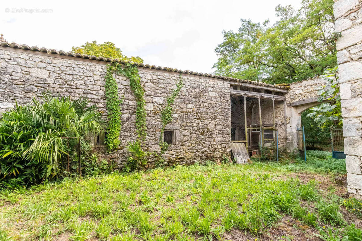 Maison à BOURG-DE-VISA