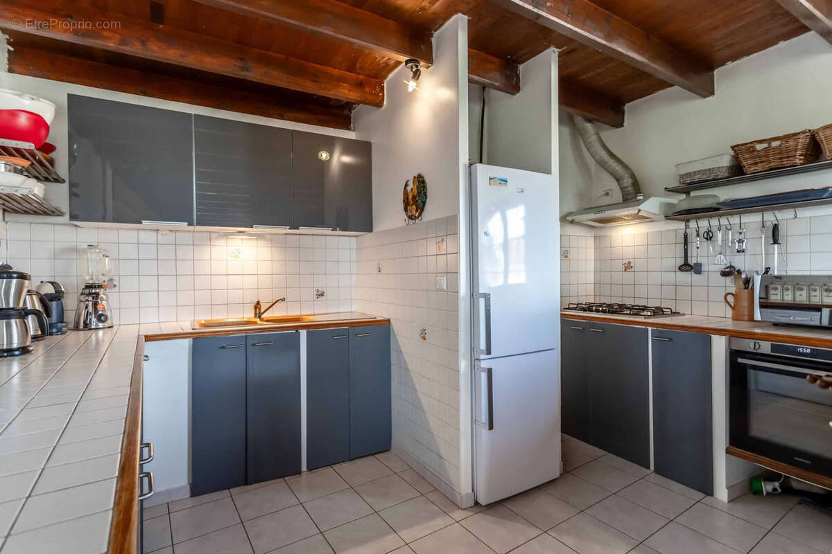 Maison à MONTAIGU-DE-QUERCY