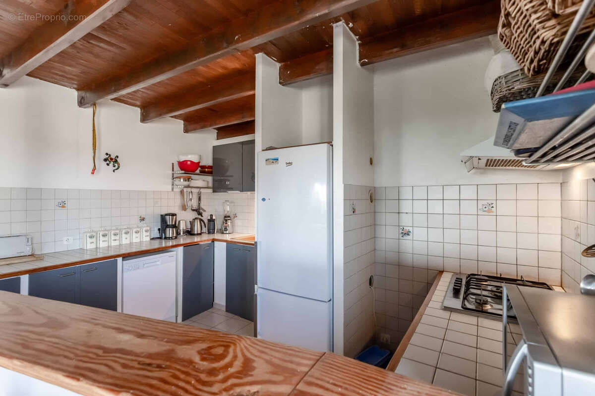 Maison à MONTAIGU-DE-QUERCY