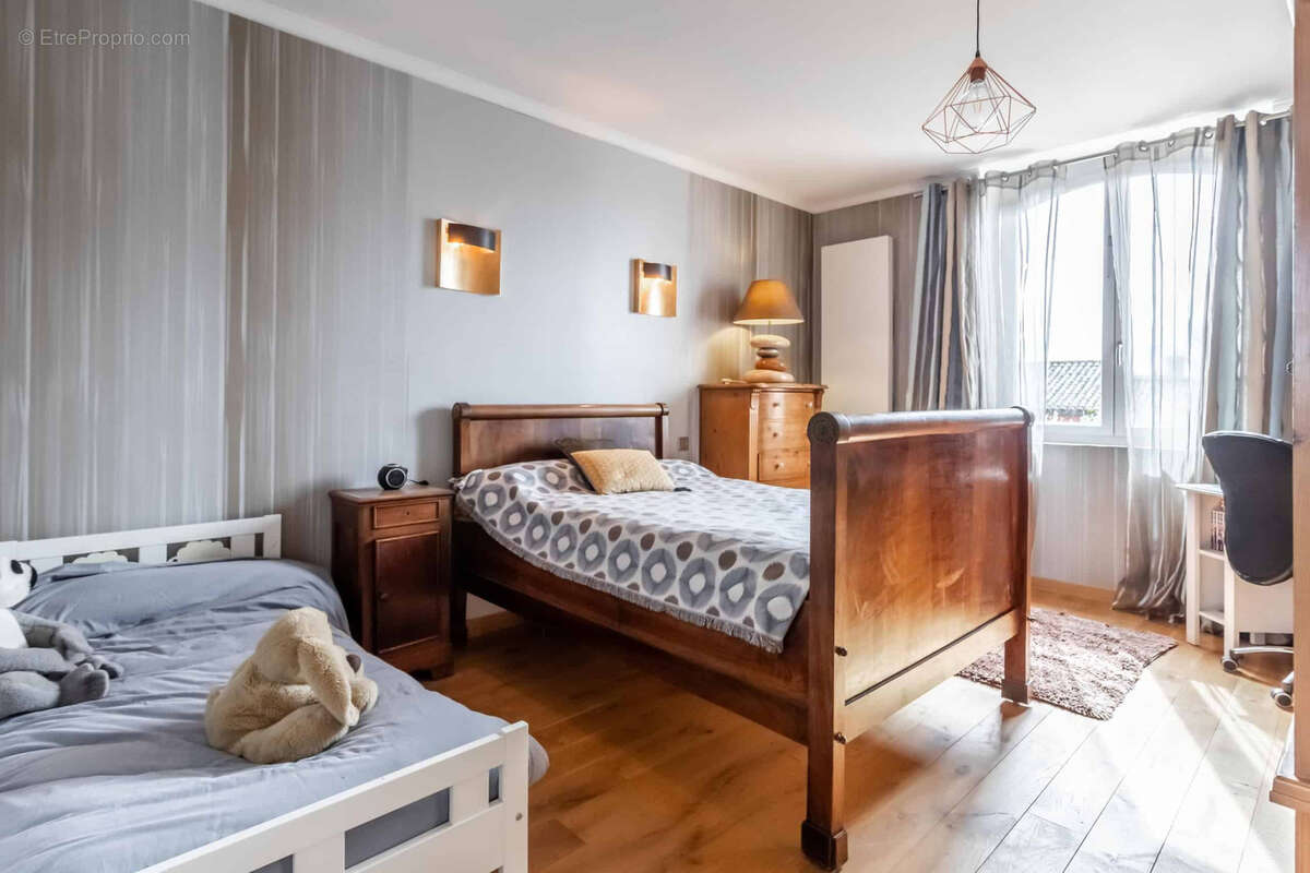 Maison à SAINT-NICOLAS-DE-LA-GRAVE