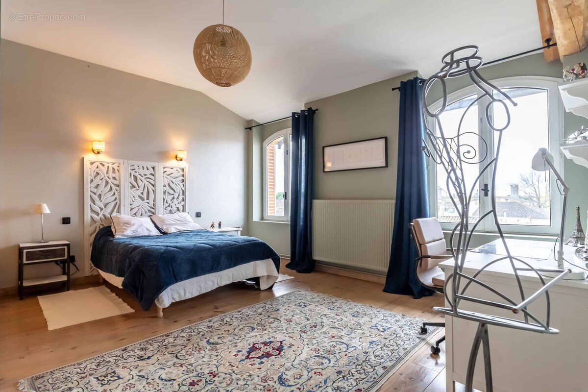 Maison à SAINT-NICOLAS-DE-LA-GRAVE