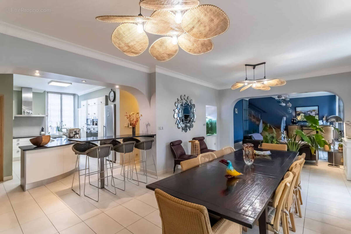 Maison à SAINT-NICOLAS-DE-LA-GRAVE