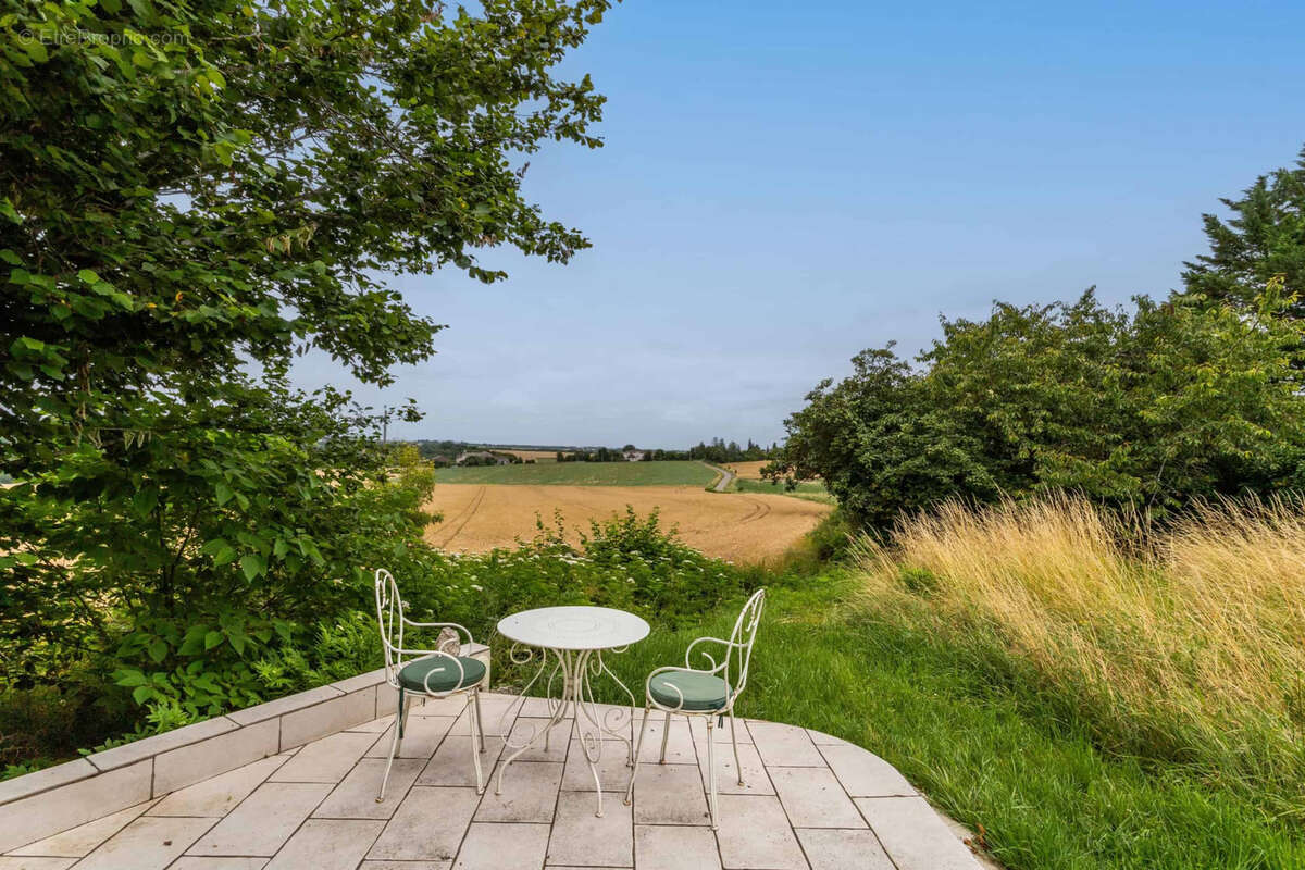 Maison à BOURG-DE-VISA