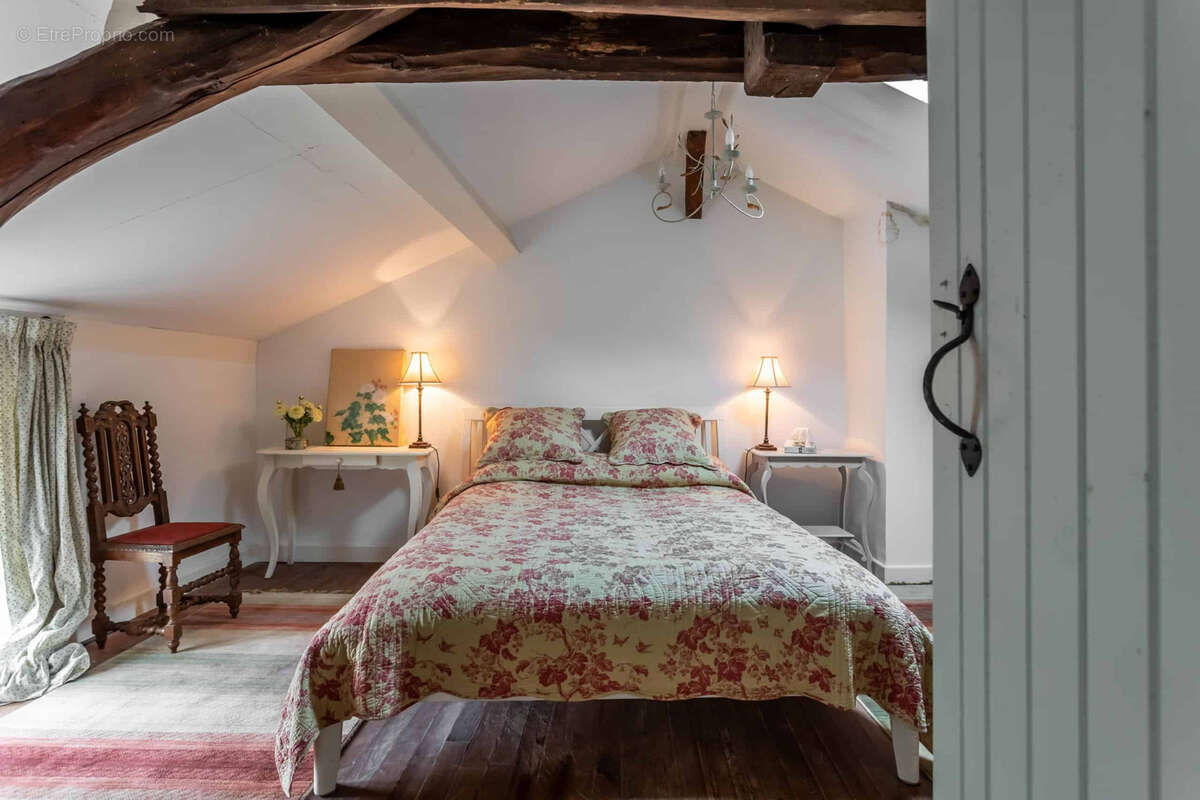 Maison à BOURG-DE-VISA