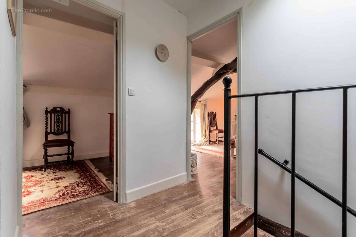 Maison à BOURG-DE-VISA