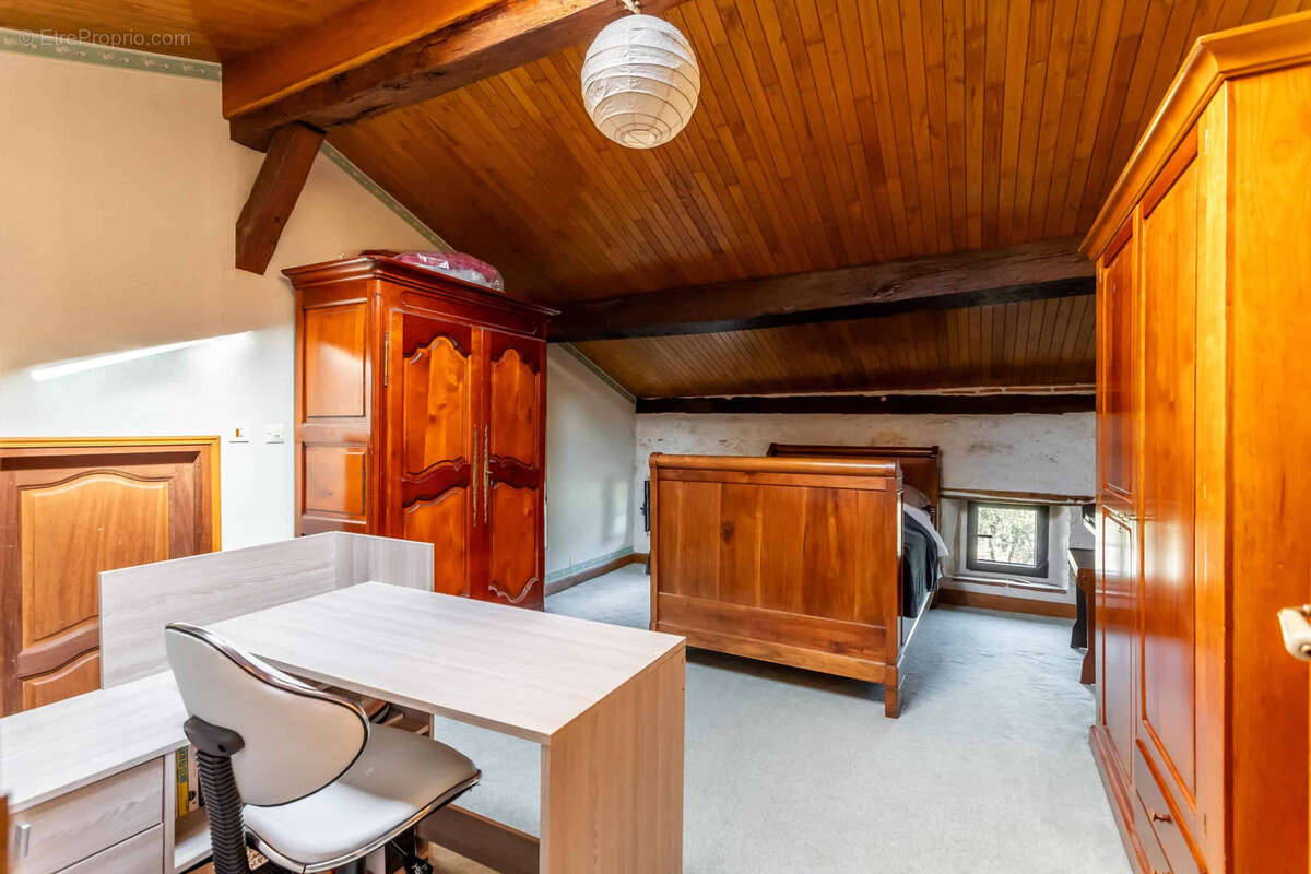 Maison à LAROQUE-TIMBAUT