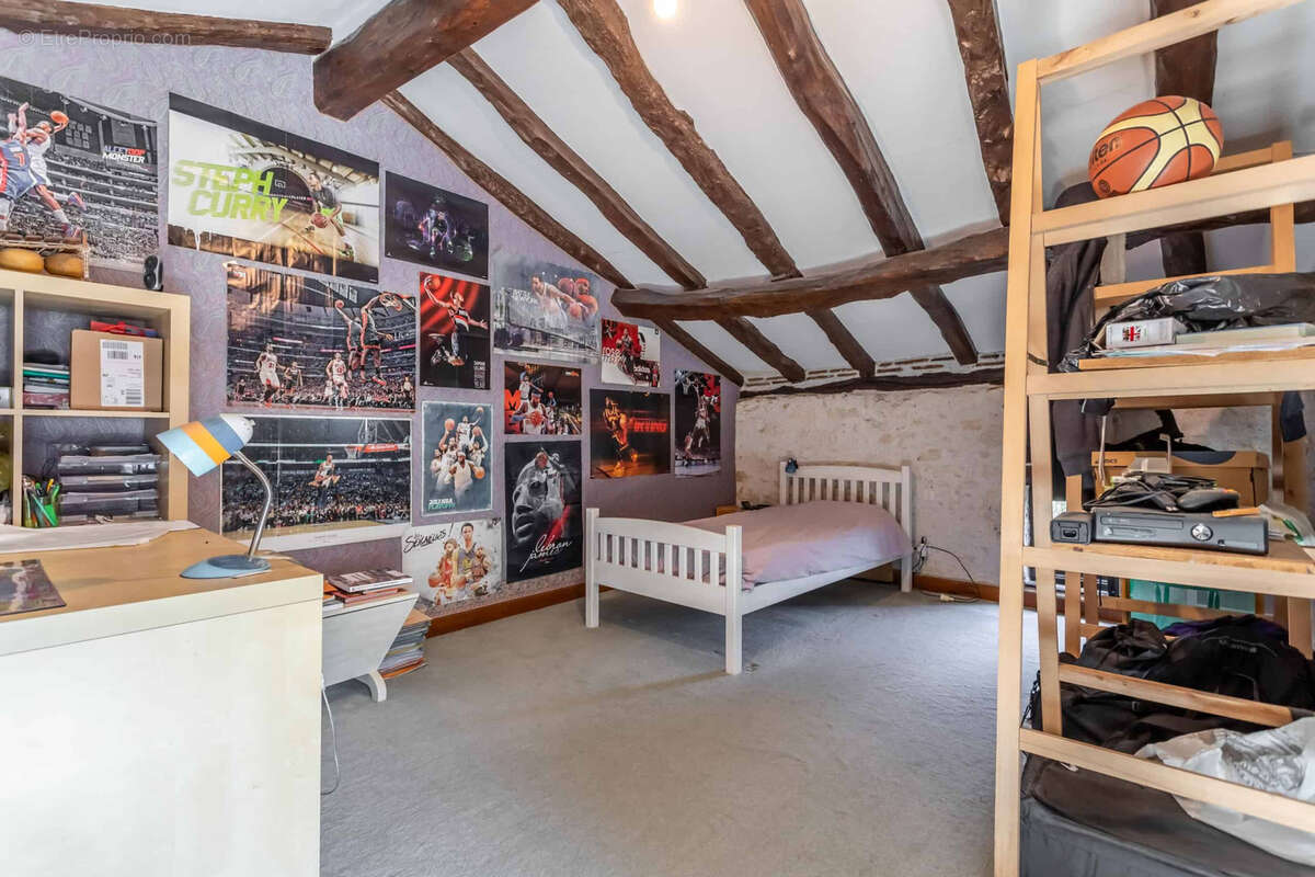 Maison à LAROQUE-TIMBAUT