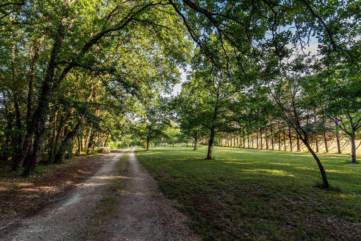Maison à LAROQUE-TIMBAUT