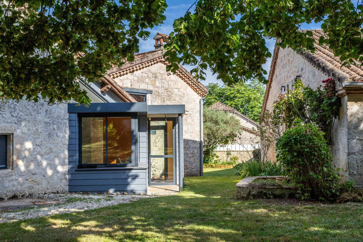 Maison à LAROQUE-TIMBAUT