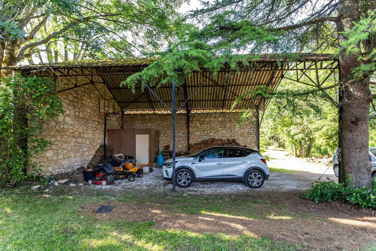 Maison à LAROQUE-TIMBAUT