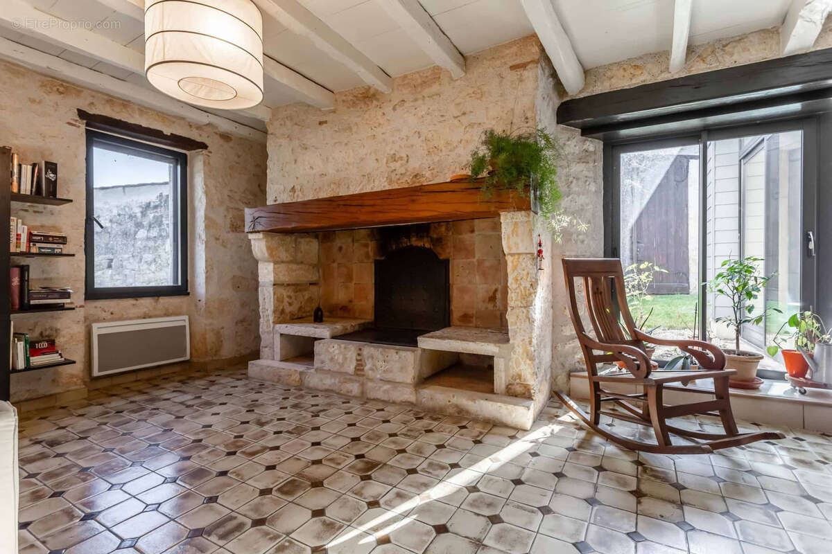 Maison à LAROQUE-TIMBAUT