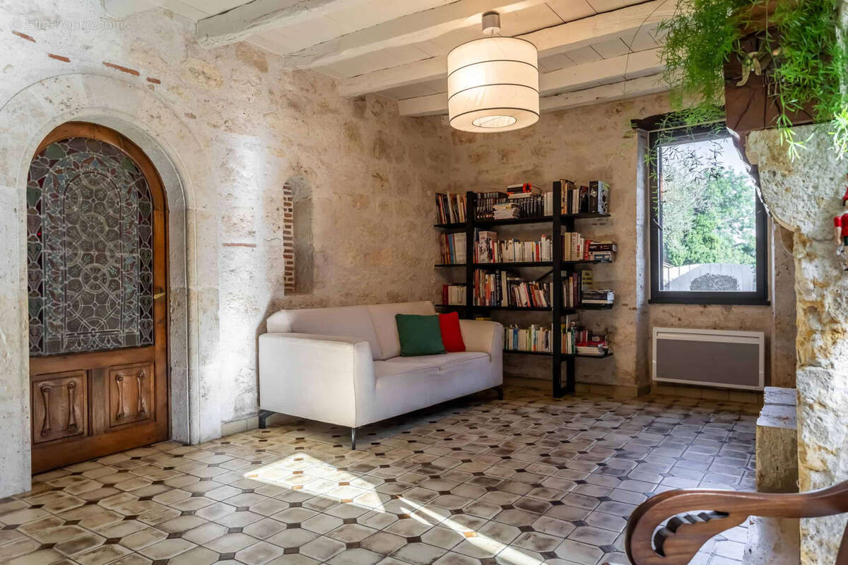 Maison à LAROQUE-TIMBAUT