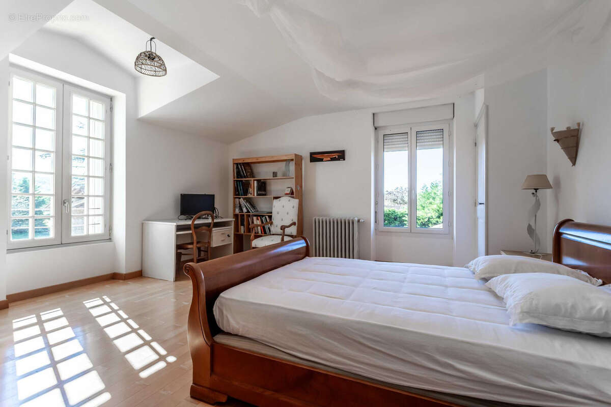 Maison à SAINT-SYLVESTRE-SUR-LOT